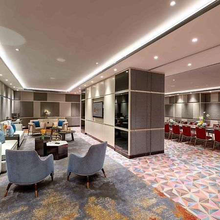 M World Hotel Formerly Known As Avante Hotel Petaling Jaya Eksteriør bilde The lounge at KLIA